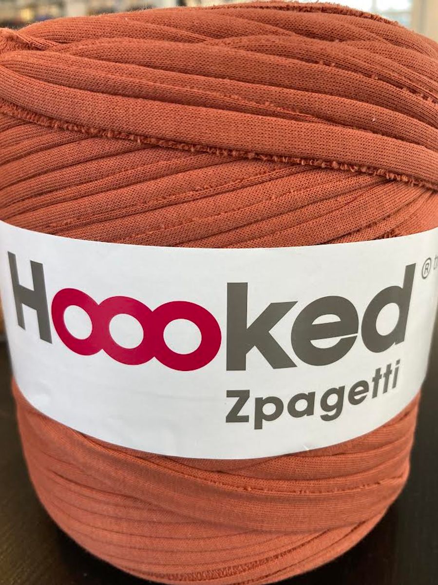 Hoooked Zpagetti, 700 - 800 g - Brick in the Wall